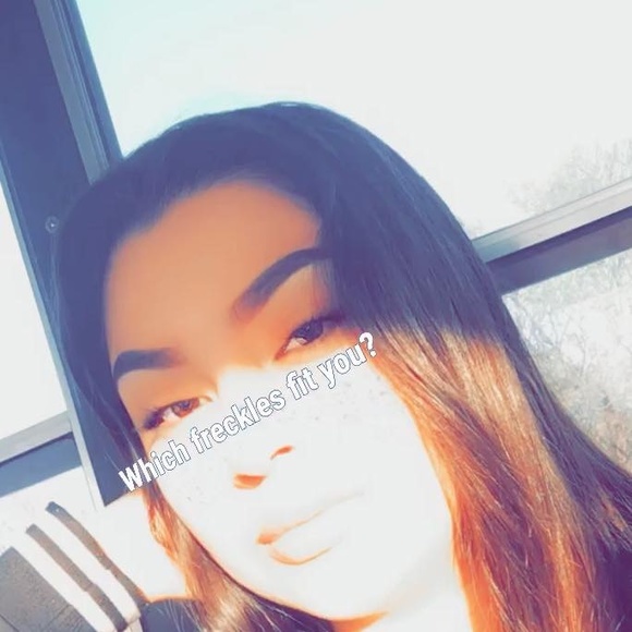 Meet your Posher, Ashley - Picture 1 of 1